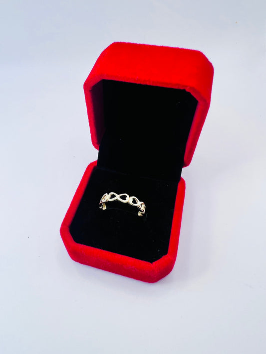 INFINITY HEART RING